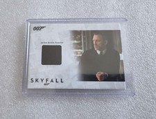 JAMES BOND AUTOGRAPHS & RELICS