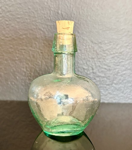 Antique pontil bottle - pontil, mini