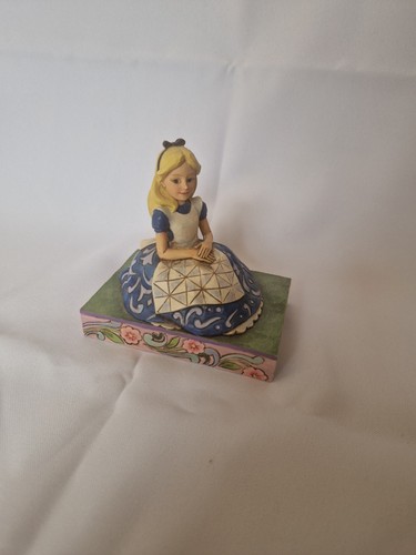 Disney traditions alice - disney, in