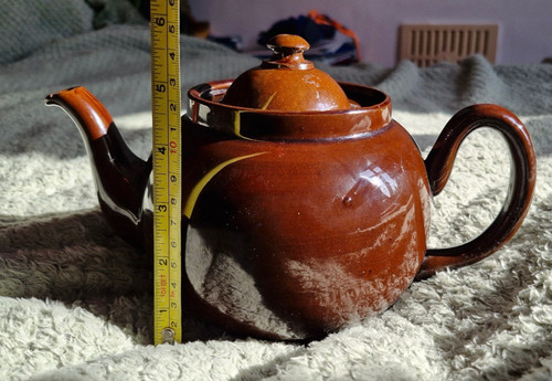 Brown betty style ceramic - brown,