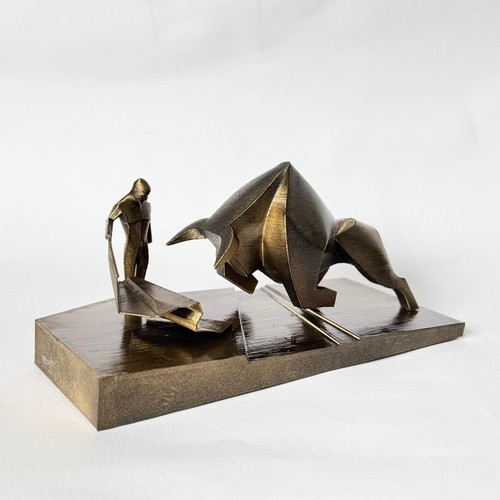 Bull sculpture statue - bull, |