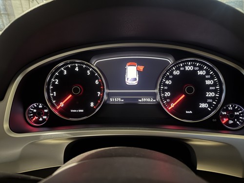 2016 damaged touareg - damaged,