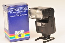 Jessops TTL300 Bounce Tilt Swivel Flash Multi-Dedicated Universal Nikon Pentax