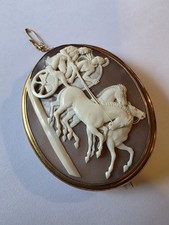 Impressive Antique 9 ct Gold