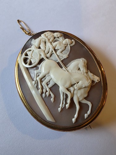 Impressive antique gold - impressive, 9