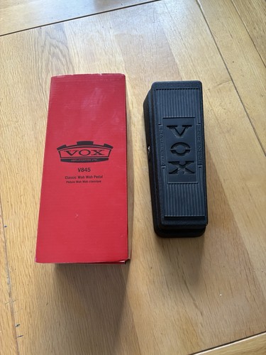 Vox v845 wah - wah, guitar