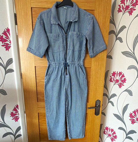Next blue white striped - &,