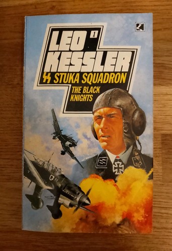 Book vintage war - vintage, paperback