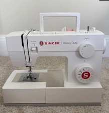 Singer Sewing Machine 5511 Heavy Duty White