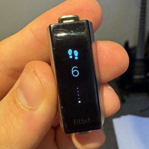 Fitbit alta fitness tracker - fitness,