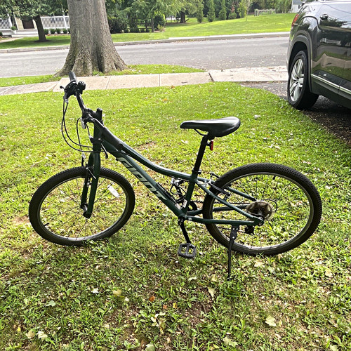 Giant hybrid bike 700c - bike,