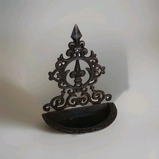 Rare find  Victorian cast iron wall mounted bird bath bird feeder