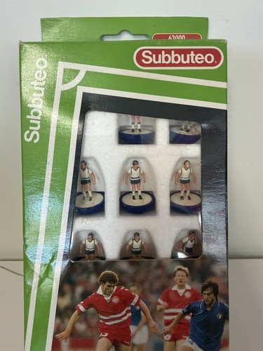 Boxed subbuteo ref 700 - subbuteo,