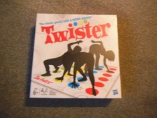 Hasbro Twister Classic Family