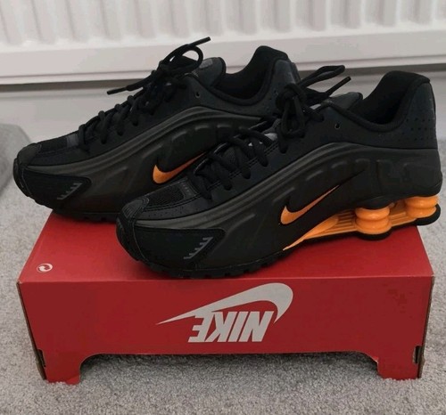 Nike shox black - r4, bright