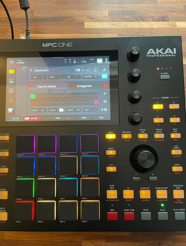 Akai mpc one 800 of - mpc,