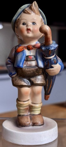 Hummel figurine 198 - hummel, home