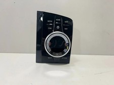 BMW 8 G16 2019 Head unit