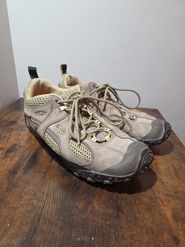 Merrell size chameleon arc - 10,