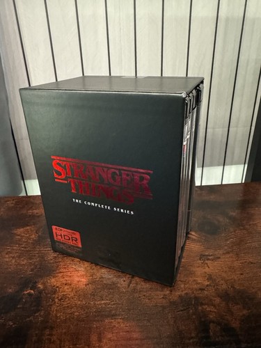 Stranger things complete - things:,