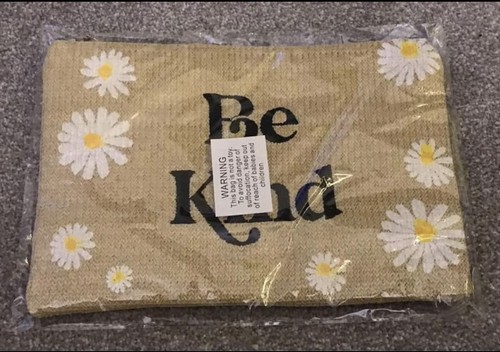 Kind daisy print make up - daisy,