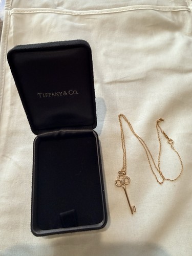 Tiffany fleur de lis - &, key
