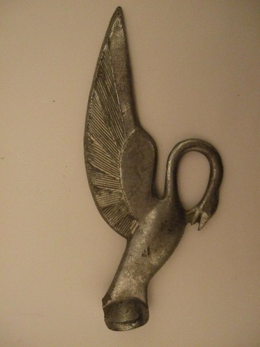 Packard swan ornament emblem - swan,