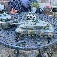 Tamiya 1/16 A6M Leapord Full Option + Coms Tank 