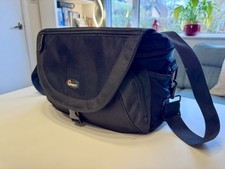 Lowepro Nova 5 AW Camera