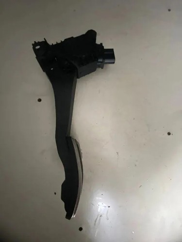 Roc a11 throttle pedal - vw,
