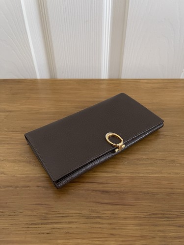 Genuine launer london leather - london,