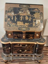 Absolutely stunning Black/gold