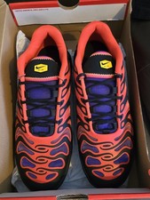 Red And Black Nike TNs air max