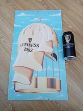 1982 GUINNESS CALENDAR Toucan