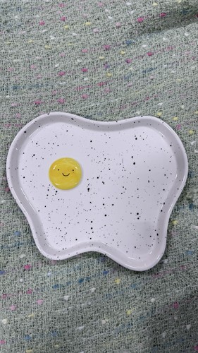 Sunny side fried egg - side, up