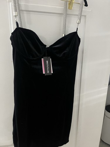 Prettylittlething black velvet - black,
