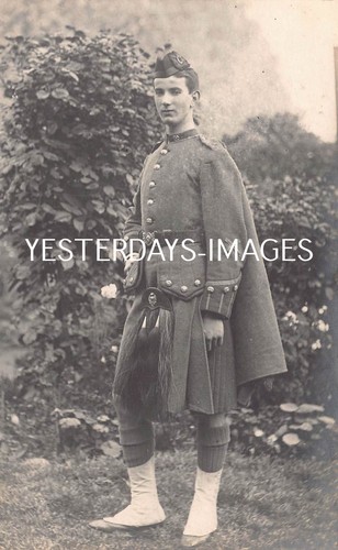 Handsome scottish soldier - scottish,