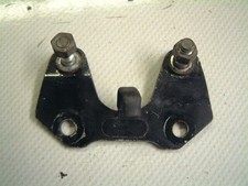 HONDA CB200 CB200T CB125 B6 - SPEEDO REV COUNTER CLOCKS BRACKET - 37114-354-000