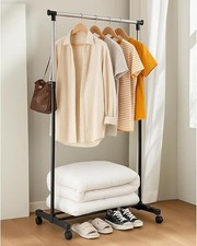 ADJUSTABLE MOBILE CLOTHES COAT