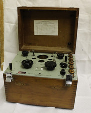 P4  THERMOCOUPLE POTENTIOMETER VINTAGE  METER - Parts or repair 25x19x18cm high