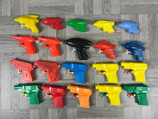 Vintage Mini Water Pistols - Assorted Styles - 20 Water Guns - Spaceman