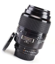 Nikon 105mm F2.8 Micro AF