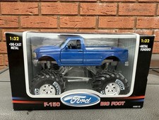 Ford F-150 Big Foot Monster Truck - MIB 1:32