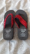 Ladies sparkly red toe post sandals size 6