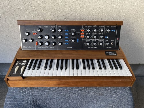 Moog minimoog model - minimoog, d