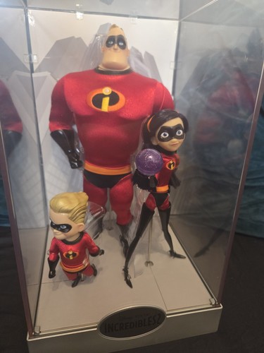 Disney store exclusive - disney,