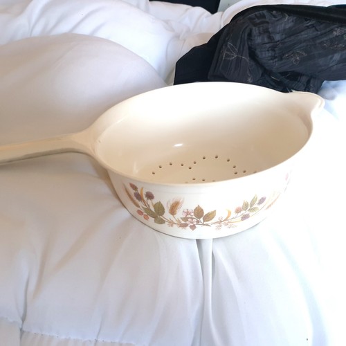 Vtg 70s 80s - m&s, colander
