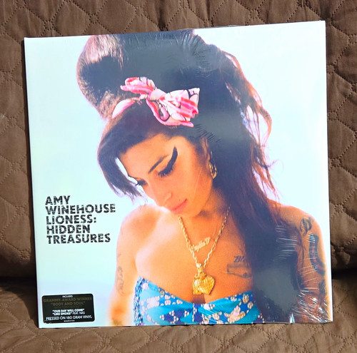 Amy winehouse lioness hidden - winehouse, lioness: