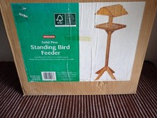 SOLID PINE QUALITY FREE STANDING BIRD TABLE FEEDER WITH ROOF - 1.22m TALL - NEW