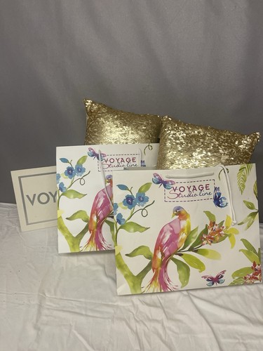 Voyage embroidered gold - embroidered,